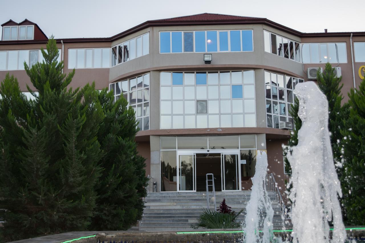 Gozel Naftalan Health Resort Buitenkant foto