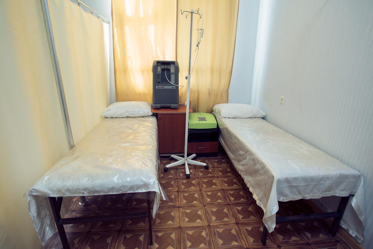 Gozel Naftalan Health Resort Buitenkant foto